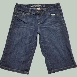 Mossimo Supply Co Womens Denim Bermuda Shorts Dark Wash Size 7 Fit 6 Stretch